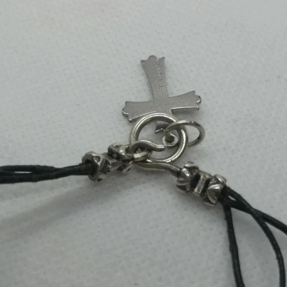 Sterling leather cross bracelet - Picture 4 of 4